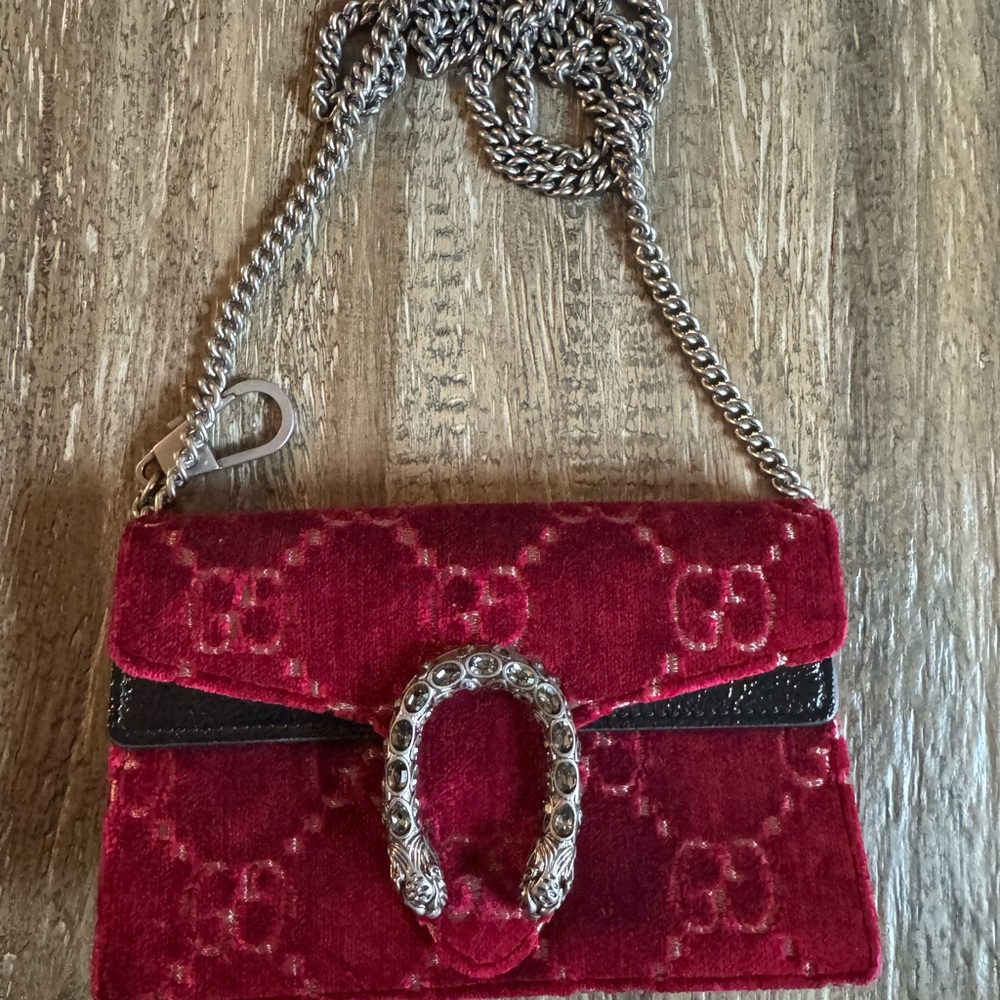 Gucci Velvet Dionysus Mini Crossbody Bag